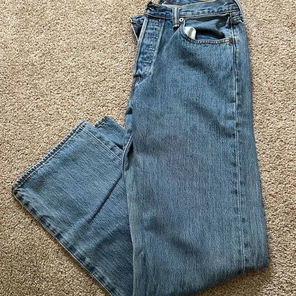 Levi’s baggy jean
